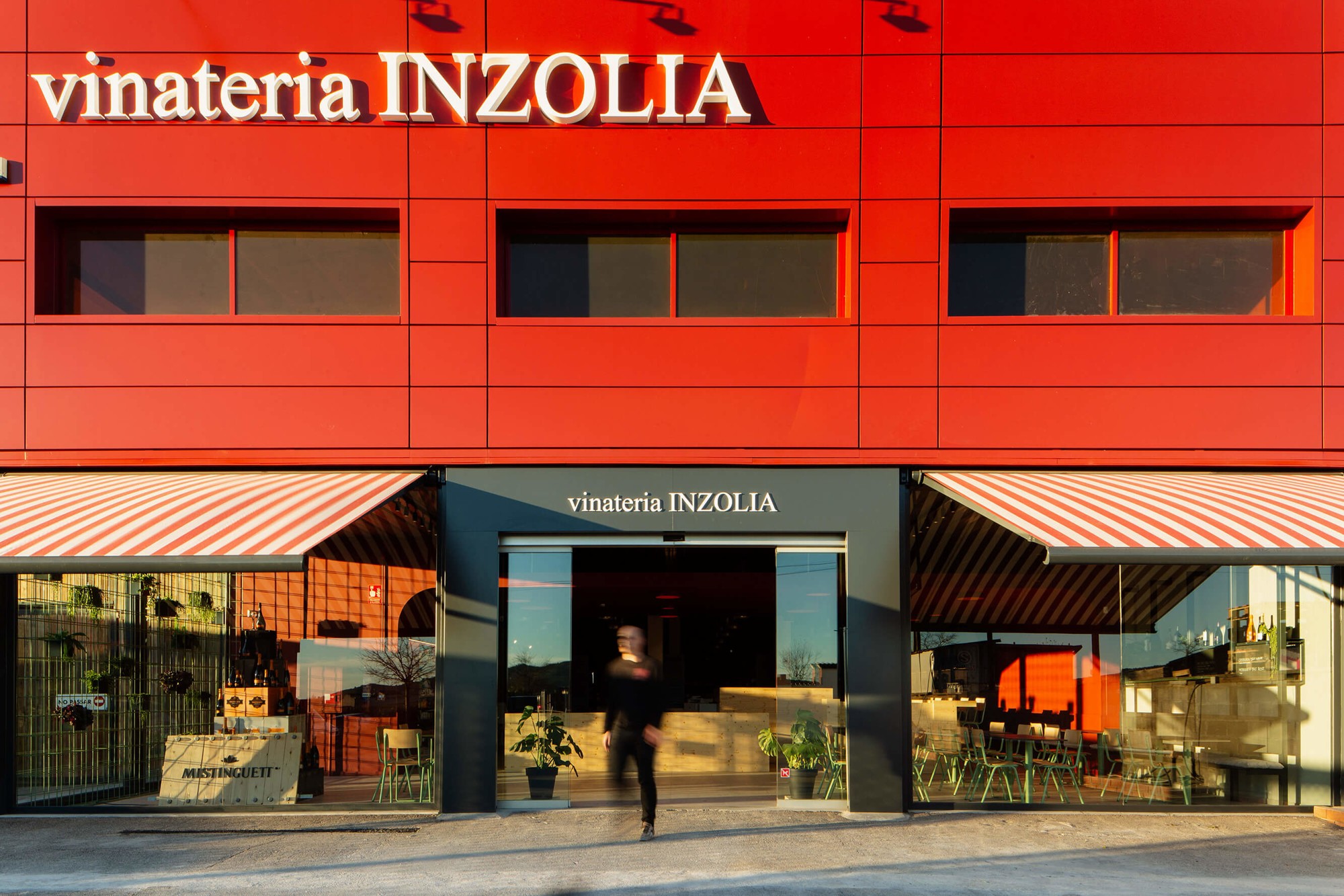 fotograf-instalacions-empresa-vins-inzolia-2